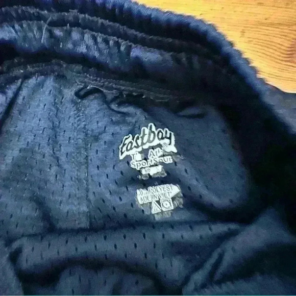 East bay shorts - Picture 3 of 3